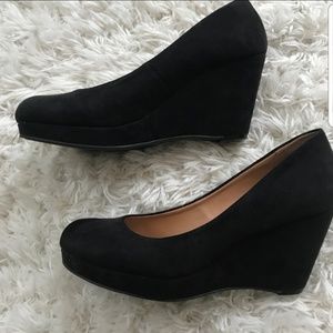 Nine West Black Suede Wedges